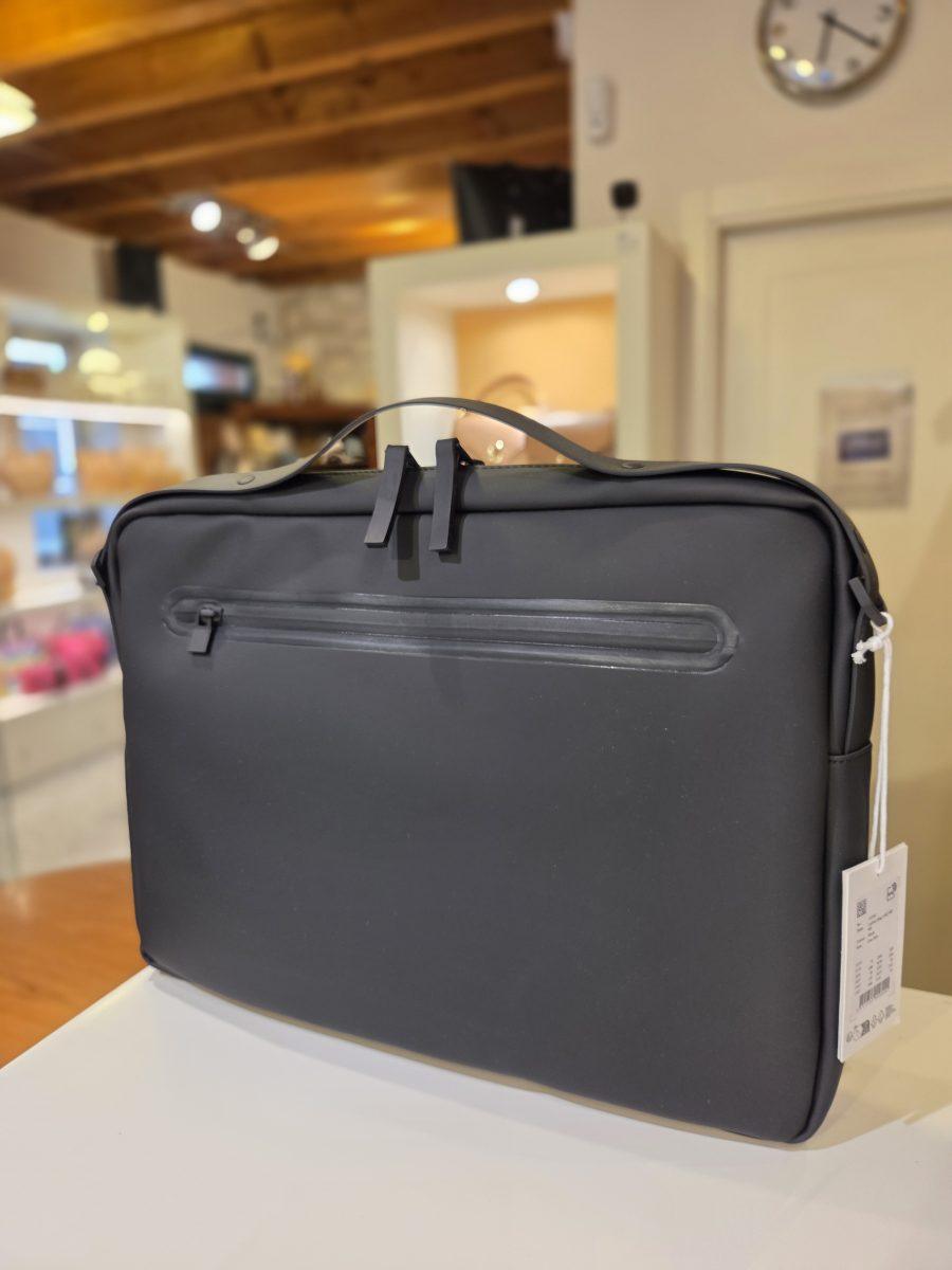 Porta computer RAINS Laptop Bag 13"/14" 13290 in colore NERO